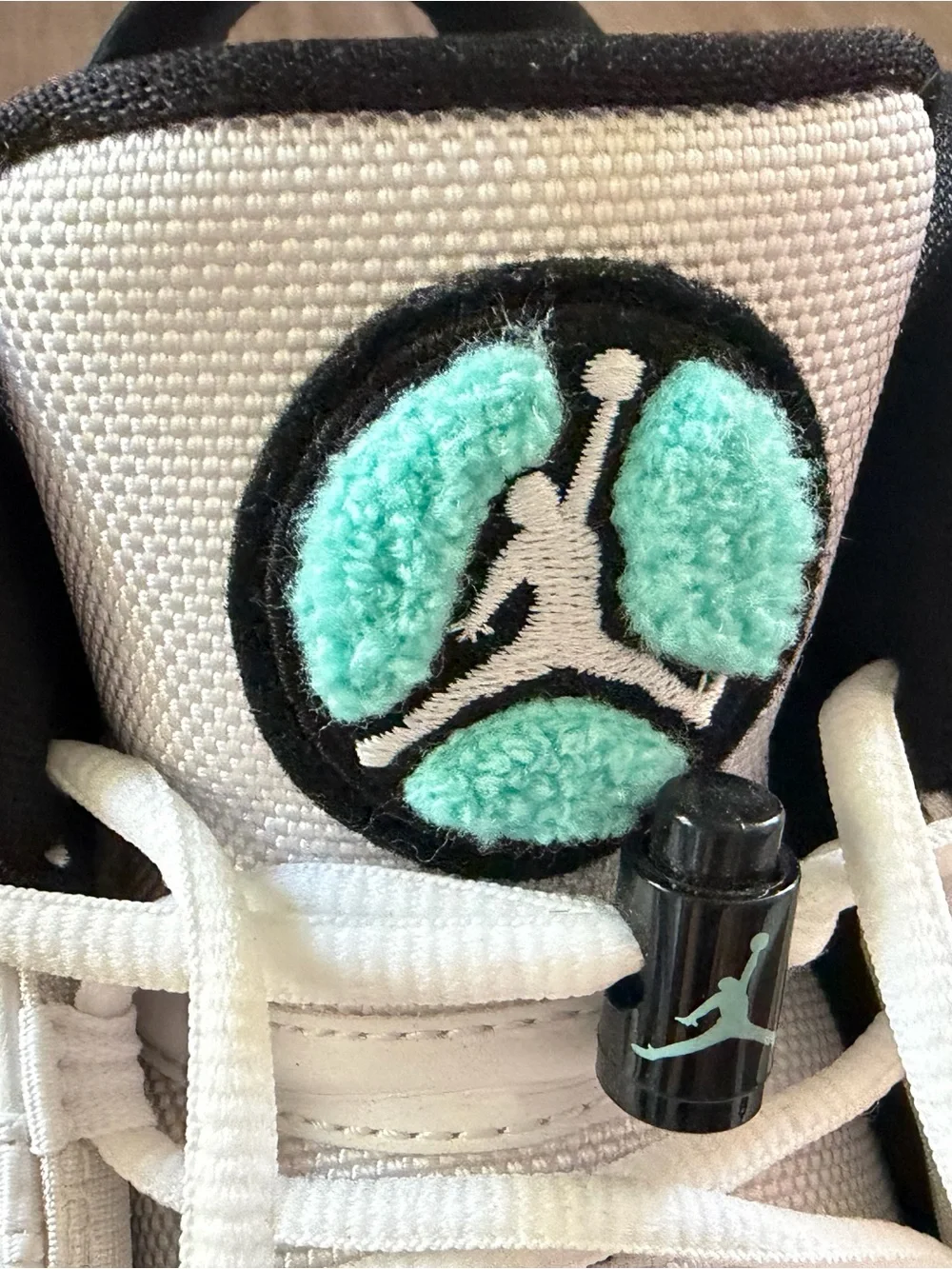Nike Jordan 6 Rings Men Basketball Sneakers in White, Black & Teal size 9.5